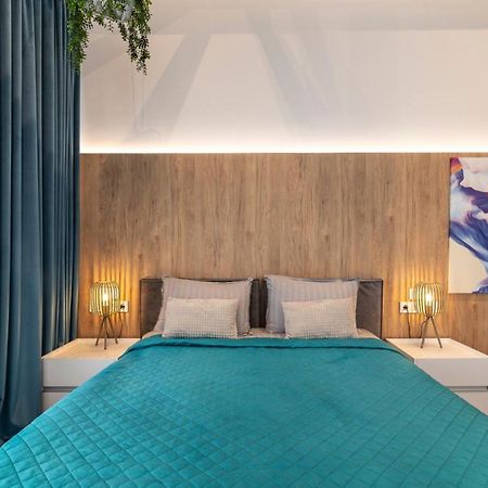 Stylish 1 Bedroom Studio Near Most City Dnipro Eksteriør billede