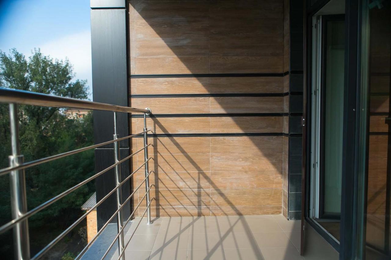 Stylish 1 Bedroom Studio Near Most City Dnipro Eksteriør billede