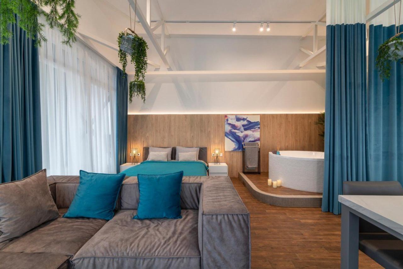 Stylish 1 Bedroom Studio Near Most City Dnipro Eksteriør billede